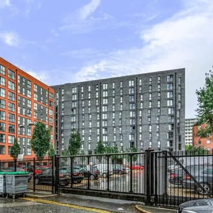 Image 1 - Irwell Building, Derwent Street, Salford, M5 4SS, United Kingdom - Apartment for rent