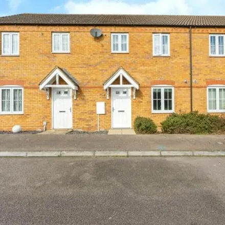 Buy this 2 bed townhouse on Grenadier Close in Ravensden, MK41 7GG