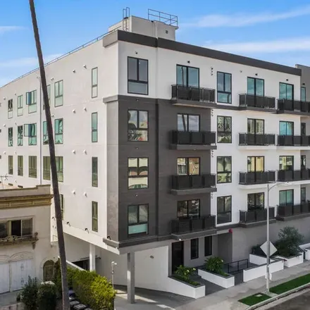 Rent this 2 bed apartment on 929 Fedora Street in Los Angeles, CA 90006