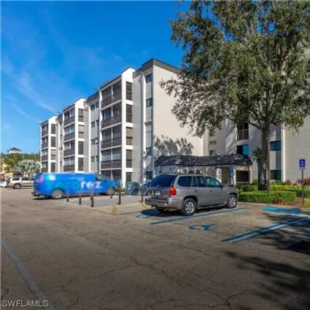 Buy this 2 bed condo on 2107 Collier Avenue in Fort Myers, FL 33901