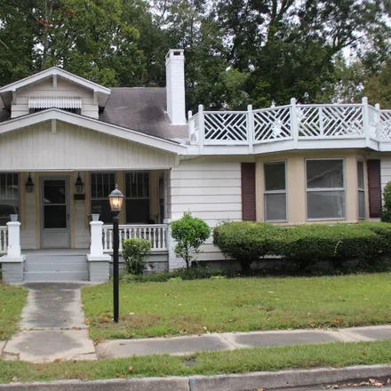 Buy this 3 bed house on 805 Fairfield Avenue in Country Club Estates, Kinston