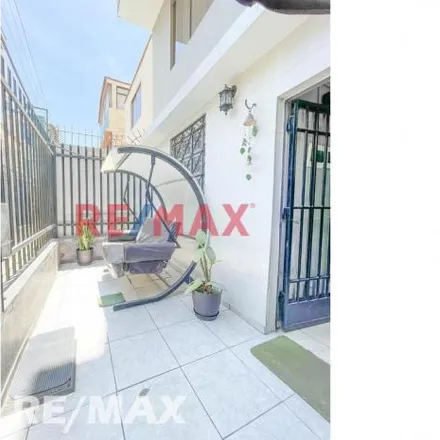 Buy this 11 bed house on Rosa Noguera in San Luis, Lima Metropolitan Area 15021
