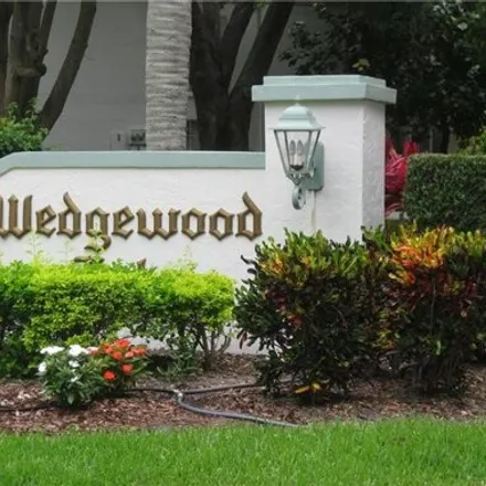 Image 2 - 5243 Wedgewood Lane, The Meadows, Sarasota County, FL 34235, USA - Condo for rent