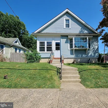 Buy this 4 bed house on 23 North Oak Avenue in Clifton Heights, Delaware County