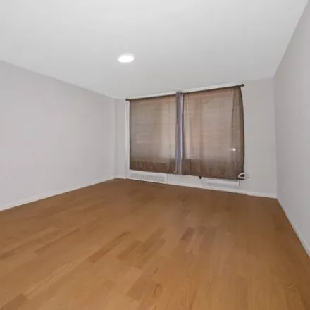 Image 6 - 601 Kappock Street, New York, NY 10463, USA - Apartment for sale