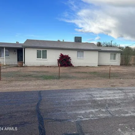 Rent this 3 bed house on 3122 E Saint John Rd in Phoenix, Arizona