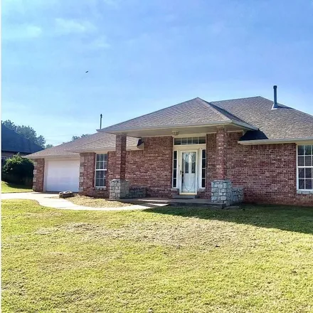 Buy this 3 bed house on 916 Woodbrook Boulevard in Purcell, OK 73080