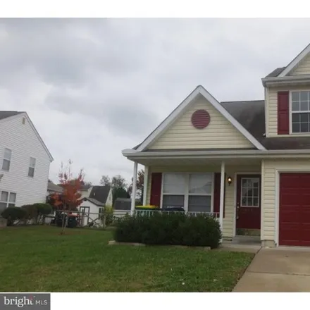 Rent this 3 bed duplex on 666 Warren Dr in Middletown, Delaware