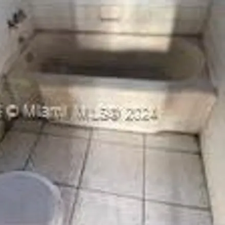 Image 8 - 1304 Northwest 19th Avenue, Fort Lauderdale, FL 33311, USA - House for sale