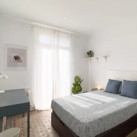 Rent this 7 bed room on Diagonal in Carrer del Rosselló, 08001 Barcelona