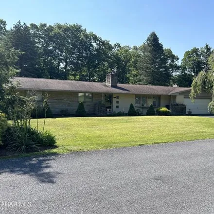 Image 8 - 808 Logandale Dr, Altoona, Pennsylvania, 16601 - House for sale