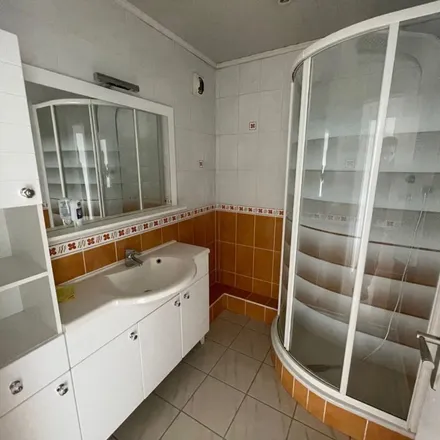 Rent this 3 bed apartment on Rue Alphonse Merrheim in 42100 Saint-Étienne, France
