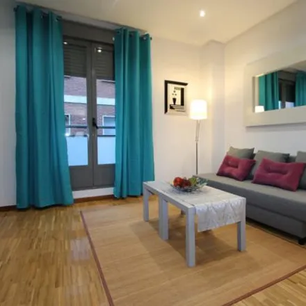 Image 3 - Calle de San Hermenegildo, 28015 Madrid, Spain - Apartment for rent