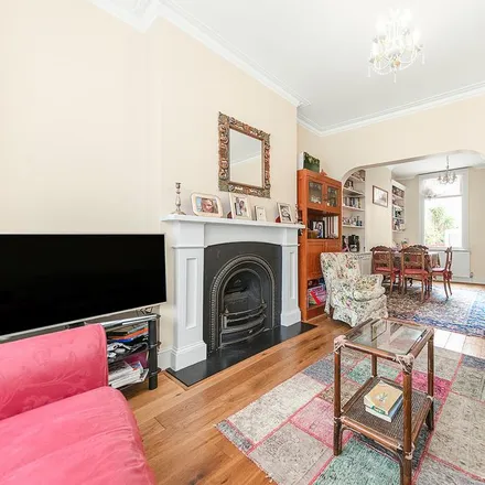 Rent this 4 bed house on Cliff House in Aspenlea Road, London