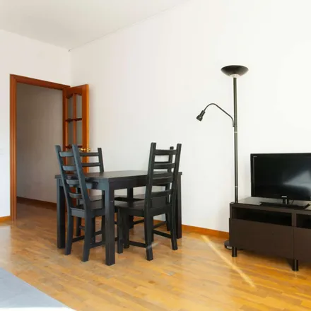 Image 5 - Hotel chic&basic VELVET, Carrer del Consell de Cent, 70, 08015 Barcelona, Spain - Apartment for rent