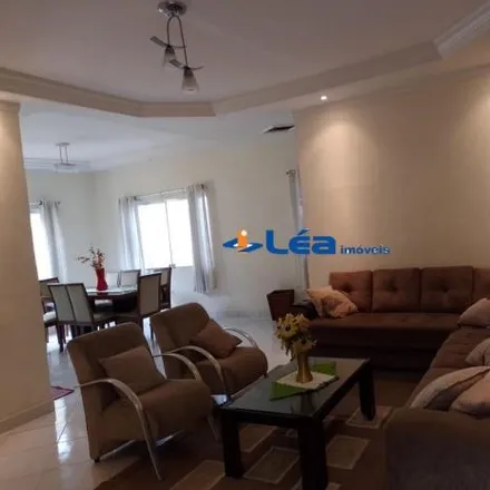 Buy this 4 bed house on Avenida Brasília 352 in Vila Amorim, Suzano - SP