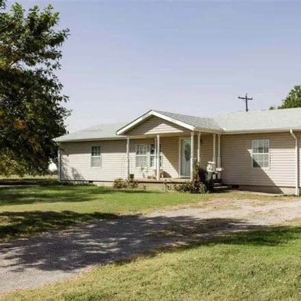 Buy this 3 bed house on 376 Choctaw Avenue in Medford, Grant County