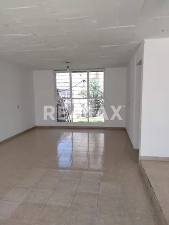 Buy this studio house on Avenida Aquiles Serdán in Revolución, 56330 Chicoloapan