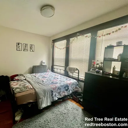 Image 6 - 72 Nonantum Street - Apartment for rent