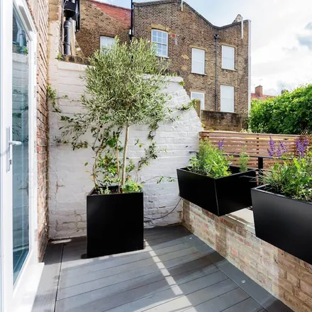 Image 9 - London, W11 4NS, United Kingdom - House for rent