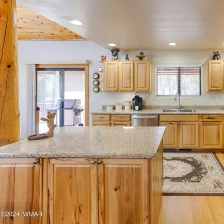 Image 4 - 2010 Christmas Pine Road, Navajo County, AZ 85933, USA - House for sale