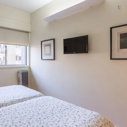 Rent this 2 bed apartment on Jornal de Notícias in Rua de Gonçalo Cristóvão, 4000-408 Porto