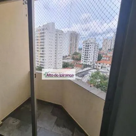 Buy this 2 bed apartment on Rua Vigário Albernaz 767 in Vila Gumercindo, São Paulo - SP