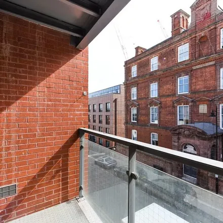 Image 1 - Central Point Block A, New Edward Street, Saint Vincent's, Sheffield, S3 7BY, United Kingdom - Apartment for rent