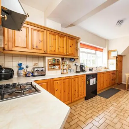 Image 9 - B4044, Farmoor, OX2 9NN, United Kingdom - House for sale