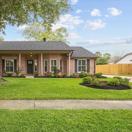 Buy this 4 bed house on 1405 Bayou Oak Drive in Friendswood, TX 77546