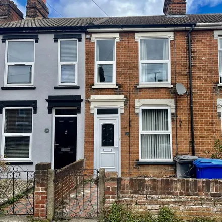 Rent this 3 bed house on 294 Foxhall Road in Ipswich, IP3 8LG