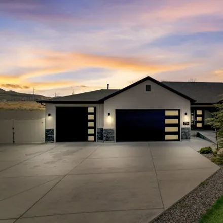 Buy this 5 bed house on 1798 West Packsaddle Circle in Bluffdale, UT 84065
