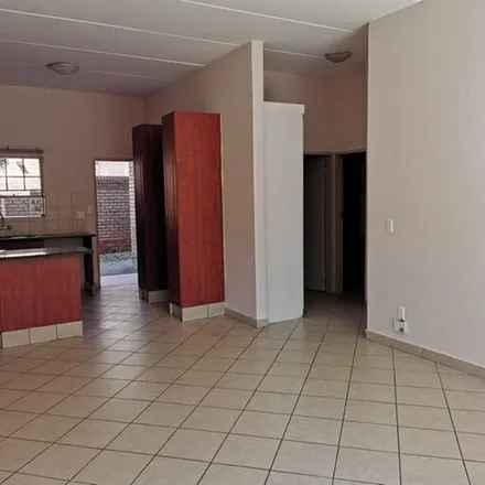 Image 6 - Sinatra Close, Tshwane Ward 101, Gauteng, 0050, South Africa - Apartment for rent