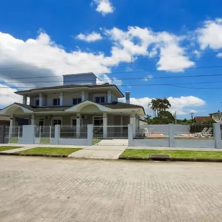 Rent this 6 bed house on Avenida dos Pinheirais in Daniela, Florianópolis - SC