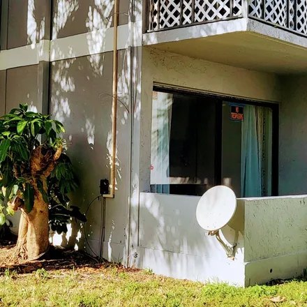 Rent this 2 bed apartment on Banyan Cay in Interlachen Circle, West Palm Beach