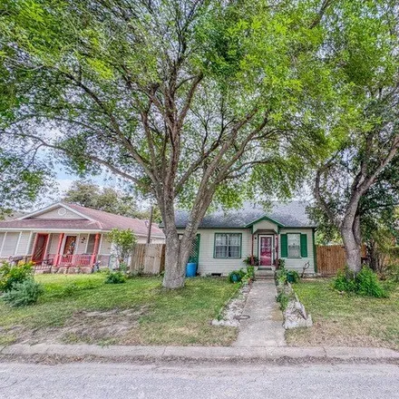 Image 4 - 315 E Alice Ave, Kingsville, Texas, 78363 - House for sale