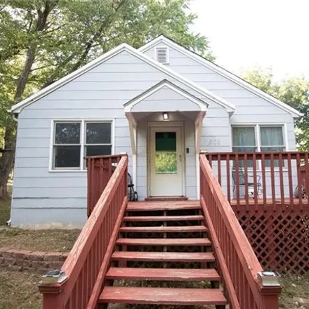 Buy this 3 bed house on 1498 South 5th Street in Leavenworth, KS 66048