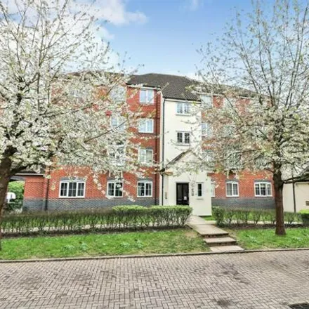 Buy this 2 bed apartment on unnamed road in Digswell, AL6 9FE