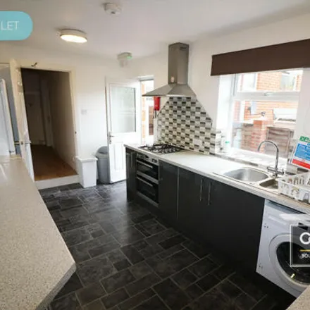 Rent this 5 bed townhouse on 87 Lodge Road in Portswood Park, Southampton