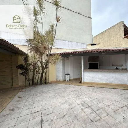 Buy this 3 bed house on Gastro Pediatria Alergia Alimentar e Clínica de Vacinação in Rua Torquato Laranja, Centro de Vila Velha