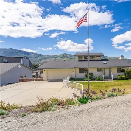 Buy this 2 bed house on 109 Riviera Drive in Chelan, Chelan County