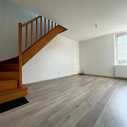 Rent this 2 bed apartment on Résidence Henri IV in Rue du Docteur Schweitzer, 60180 Nogent-sur-Oise