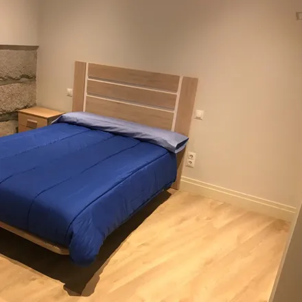 Rent this 2 bed apartment on Madrid in Calle de Jesús y María, 25
