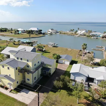 Buy this 2 bed loft on unnamed road in Rockport, TX 78358