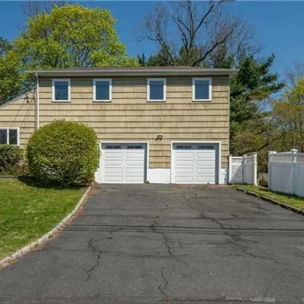 Buy this 5 bed house on 209 Manor Drive in City of White Plains, NY 10603