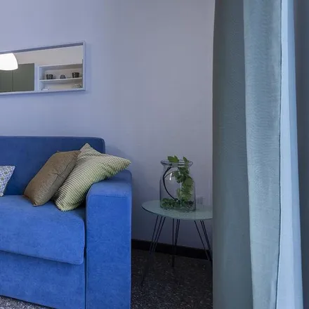 Image 4 - Inviting 1-bedroom apartment close to Dergano metro station  Milan 20158 - Apartment for rent