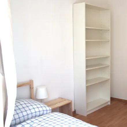 Rent this 4 bed room on Stromstraße 40 in 10551 Berlin, Germany