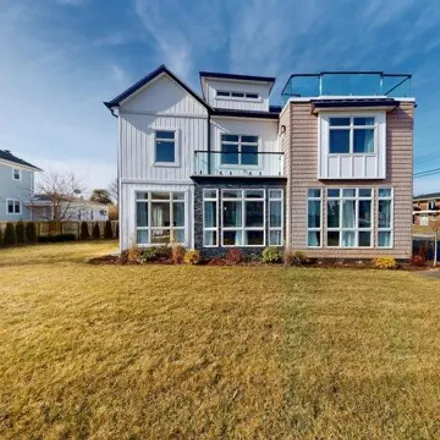 Buy this 6 bed house on 10 Howland Avenue in Long Branch, NJ 07740