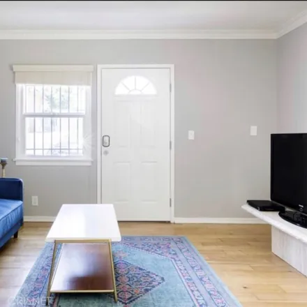Rent this 1 bed apartment on Adams & Cimarron in West Adams Boulevard, Los Angeles