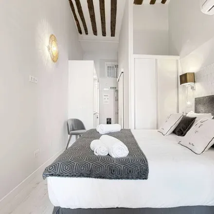 Rent this 1 bed apartment on Madrid